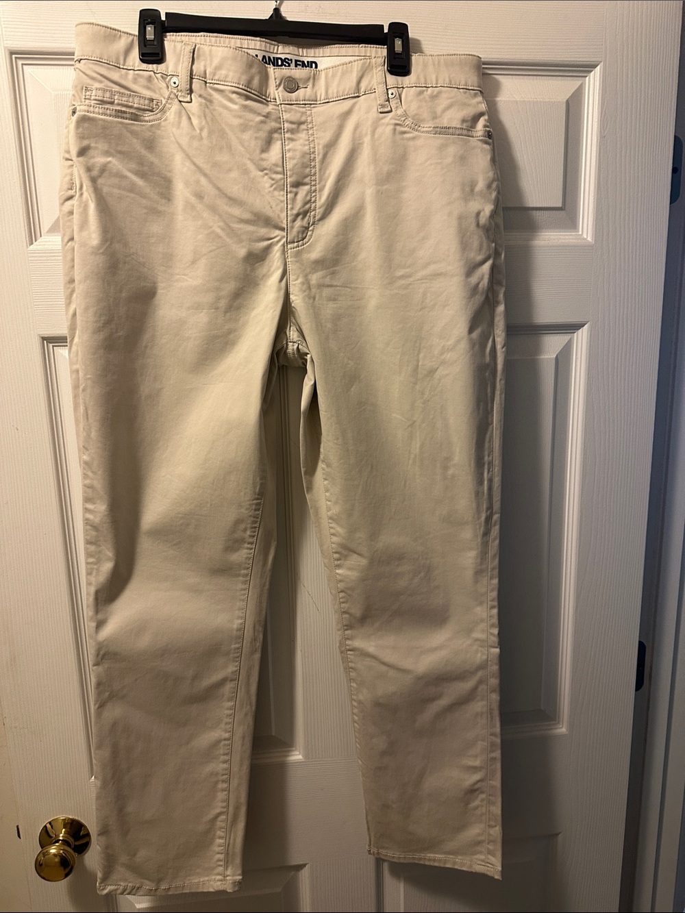 NWT Lands' End Cream Straight-Leg Women's Khaki Pants - Size 18